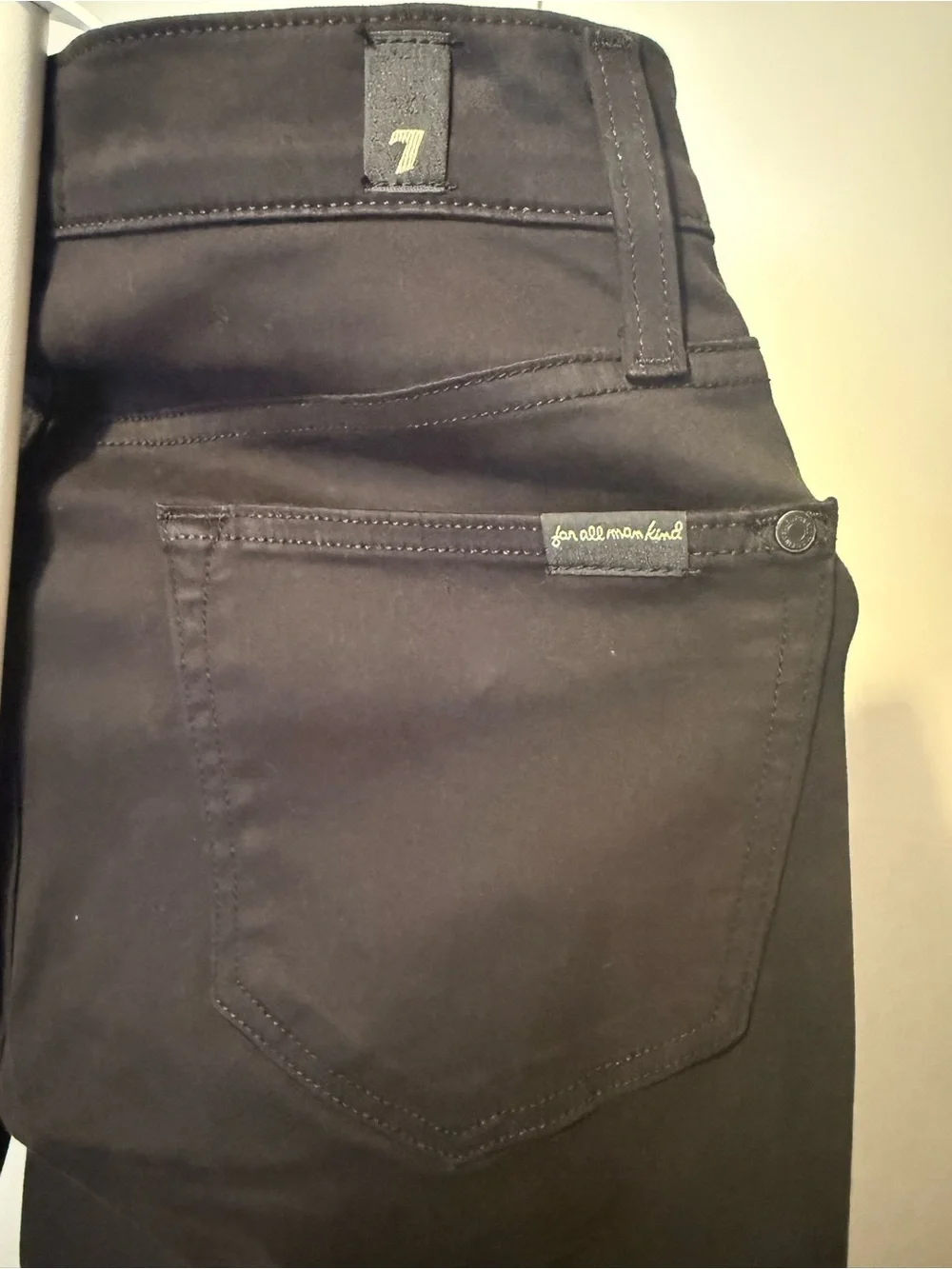 7 For All Mankind SLIMMY in Luxe Performance Stretch Sateen